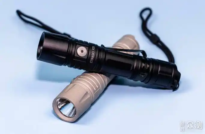 客观总结一下cyansky p25 v2户外强光手电筒的优缺点:优点:1全金属