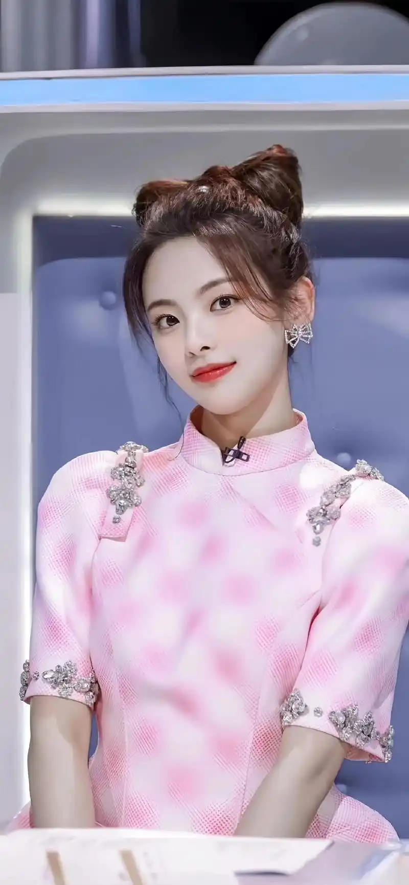 明星杨超越照片 - 抖音