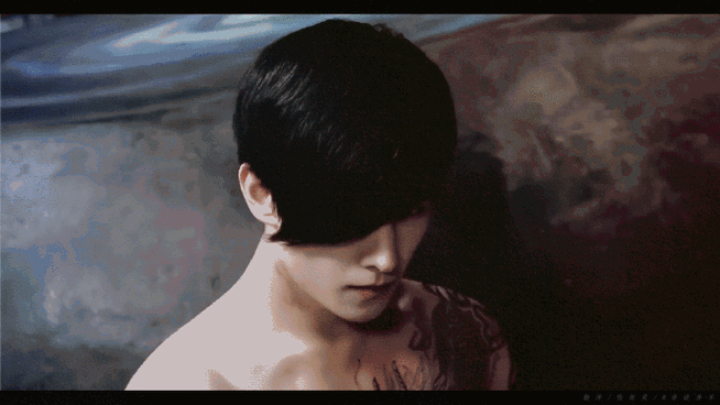 杨洋张起灵开播九周年##杨洋张起灵九周年#  杨洋《盗墓笔记》张起灵