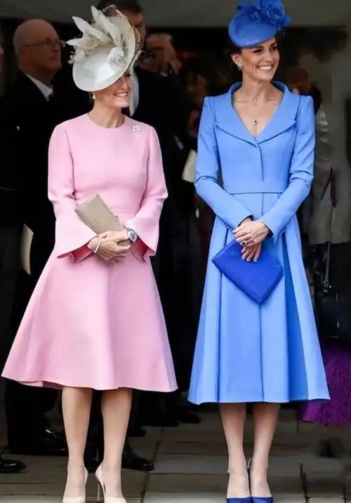 英国皇室穿搭有多严苛?戴安娜王妃可不止时尚!插图5