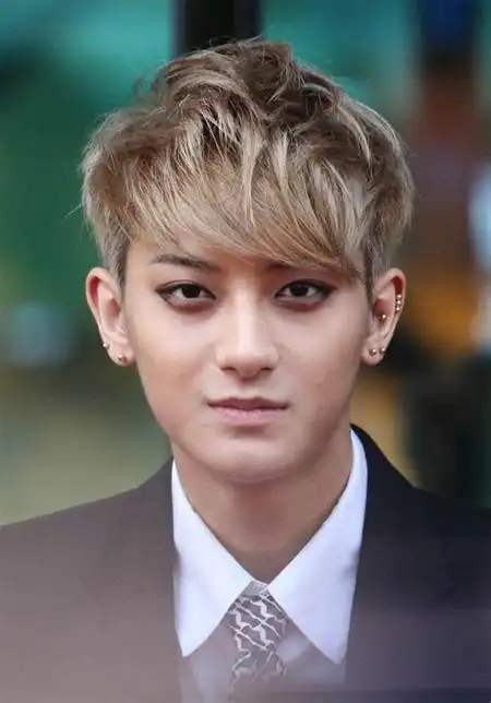 黄子韬早期宣传