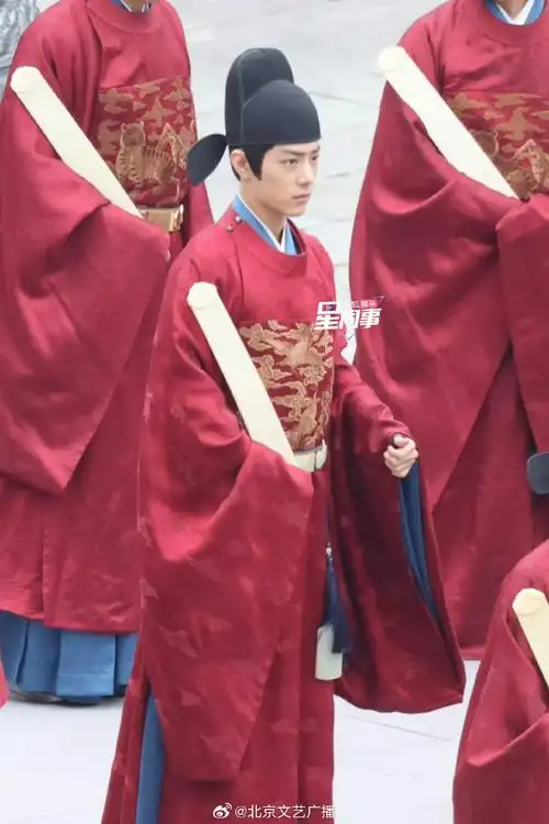 肖战红色朝服路透##肖战朝服气度不凡##肖战乔振宇藏海传路透