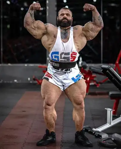 类固醇并不是神药,165公斤的"肌肉巨兽"依然需要努力训练