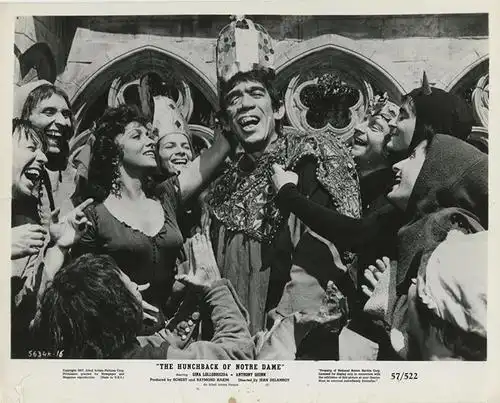 巴黎圣母院 官方剧照 - mtime时光网