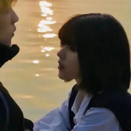 真人情侣头像一左一右配对高冷图片