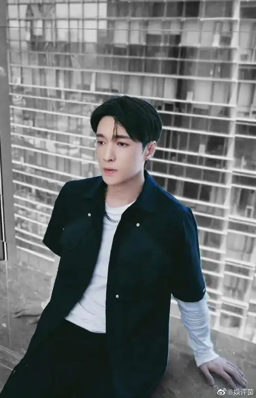 张艺兴三昧真火#张艺兴 2021年全新ep先行曲《三昧真火》,创新谐