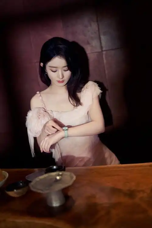 赵丽颖|浪琴线下活动造型图95    91 julien fournie 2021春夏