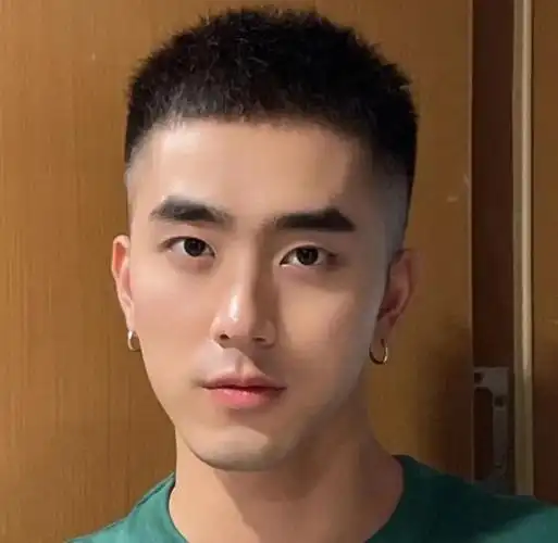 男士清爽发型推荐 干练帅气时尚百变_男士短发 - 美发站