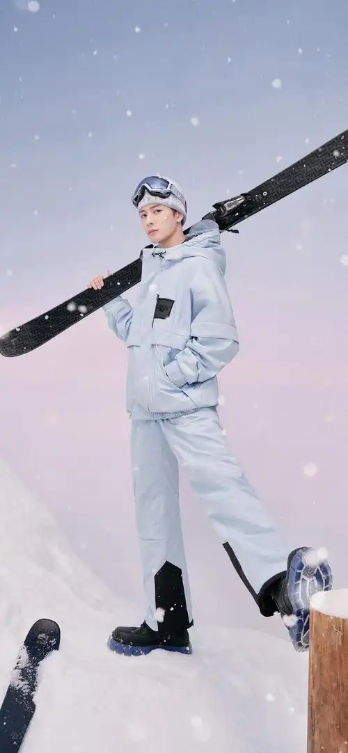 王嘉尔滑雪超帅桌面壁纸