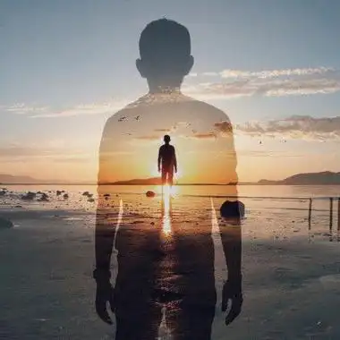 微信情侣头像一对两张唯美背影2018最新 爱情虽美但深刺人心分享!