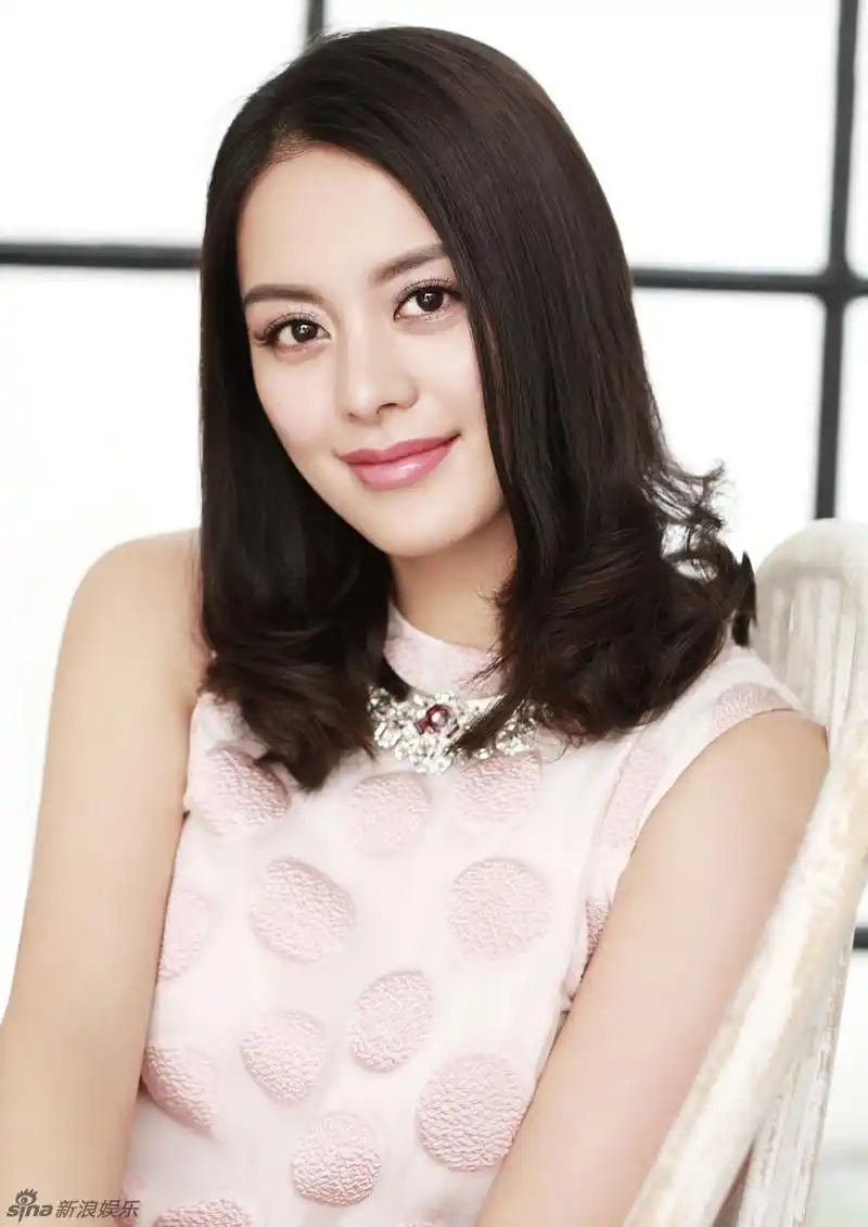 组图:王力可最新时尚写真曝光 尽显优雅气质_高清图集_新浪网