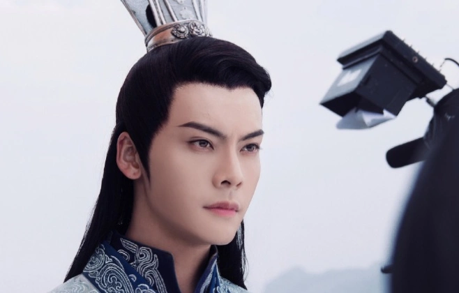 男星古装扮相,高冷帅气型有,领家妹妹型有,你喜欢哪种类型?