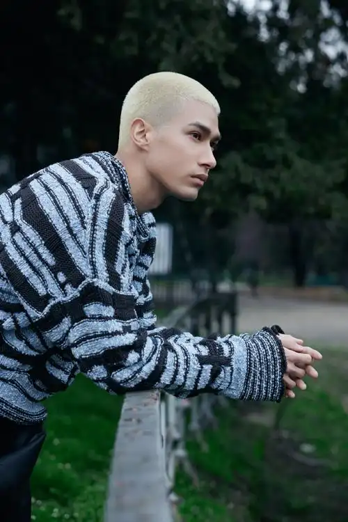 hello时装周##米卡松弛感看秀造型