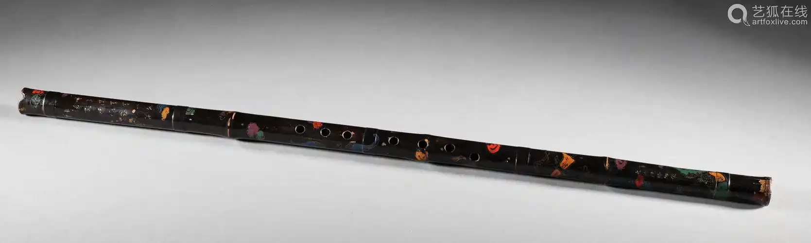 清代竹雕描金银漆笛子