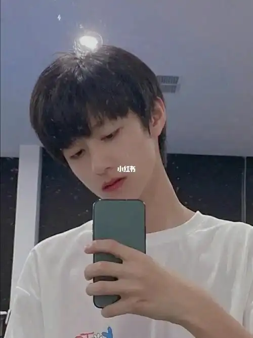 朱志鑫丨朱朱一定要出道78_芹菜_长头发_奶茶_薯条