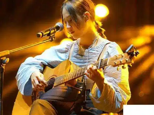 陈粒歌曲是什么类型 陈粒是民谣歌手吗