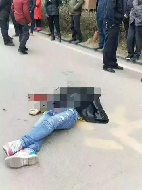 南充某小区一女孩坠楼身亡!