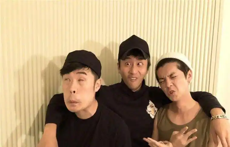 邓超拍照神技笑翻众人,与鹿晗父子关系曝光!