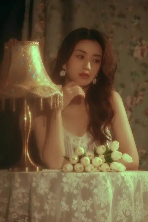 复古港风私房写真安丘摄影创作时间2021/01/17收录收藏夹查看更多美女