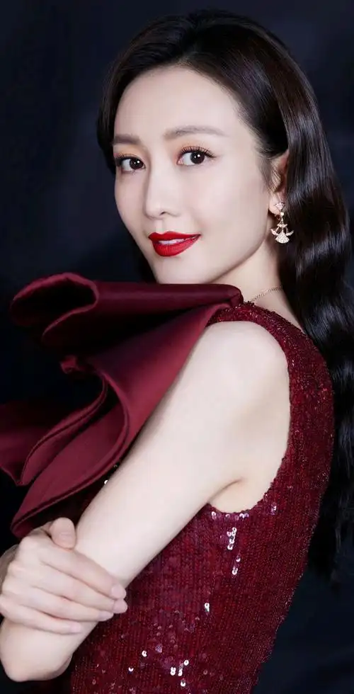 王鸥性感高清写真图集冰肌玉肤光艳逼人