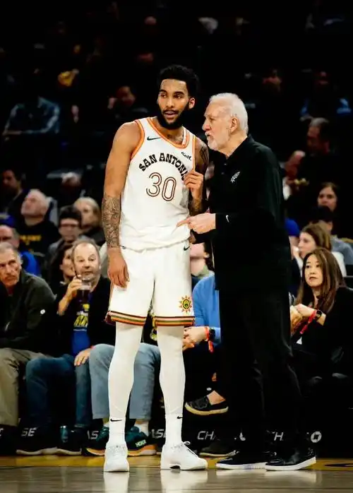 原创没有文班没有瓦塞尔没事我们请到了库里