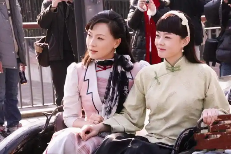 《倾城之恋》二婚女人白流苏,靠什么赢得爱情,收获美满的婚姻?