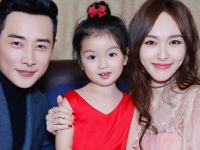 唐嫣是不是顺利的生了一对双胞胎宝宝