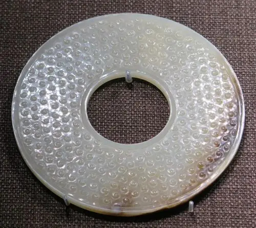 镜头下的汉代诸侯王墓出土玉器