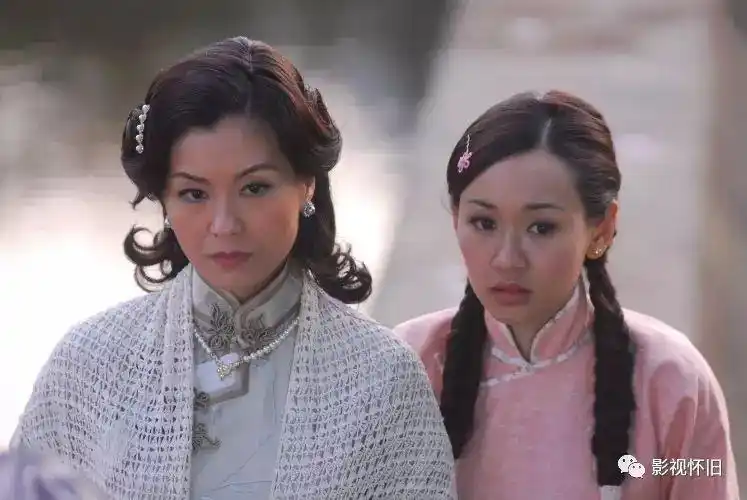 伍咏薇戏内风情万种戏外更是传奇