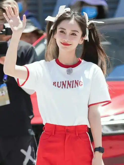 angelababy这组照片看起来只有20岁