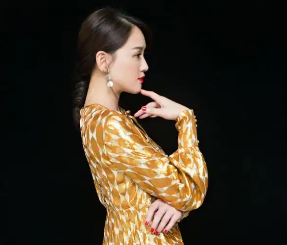 44岁陈乔恩嫁入豪门不生孩子被宠成公主13天没吃碳水引争议