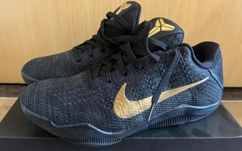 科比11黑金配色13889