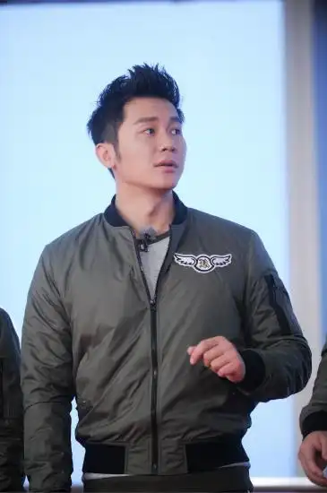 大黑牛李晨化身"神助攻"