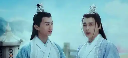 成毅和钱泳辰在《青云志》中分别饰演林惊羽和玉阳子,剧中他们是师徒