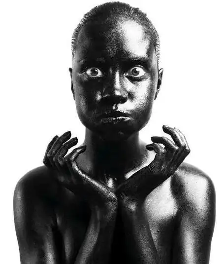 南非世界上最黑的孩子,证据证明90%是作假(黑的不合常理)