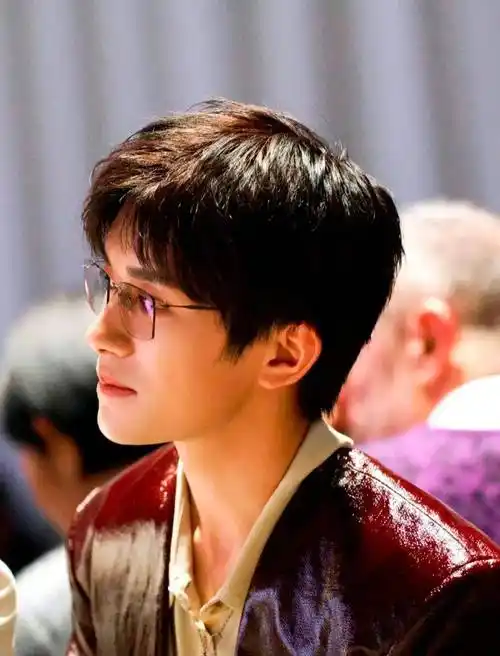 杨紫 陈冠希 李沁 肖战 易烊千玺 杨幂 刘诗诗 吴亦凡 王艳_古装_乔欣