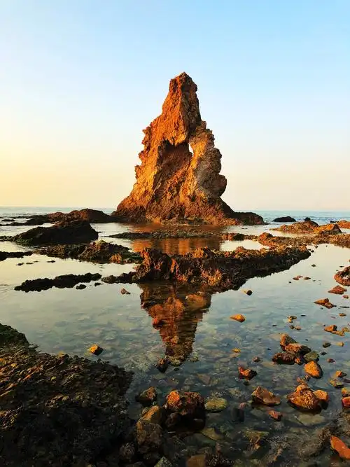 日出海上——青岛石老人观日出