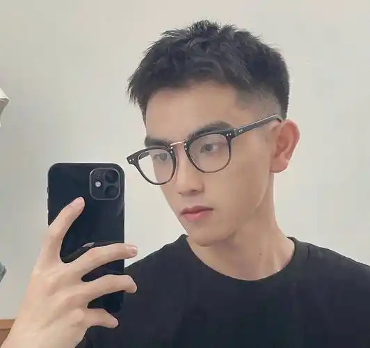 开学季快到了,推荐3款学生"短发"造型,剪完减龄又帅气_发型_刘海_男生