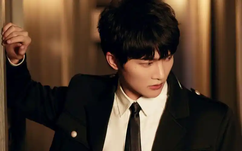 【周深】卡地亚双面魅力派对[合辑]丨《光亮》《美好的世界》