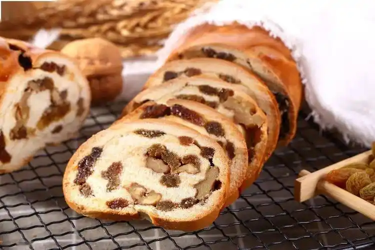 在欧洲有食品之母美誉的面包种类多到一个月不重样