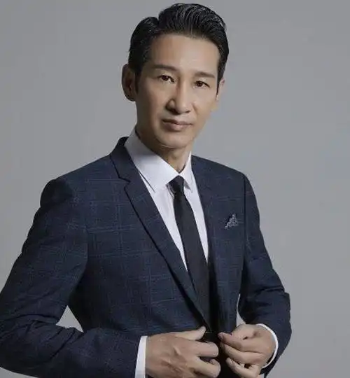 代小鲜肉们听的,不知道他们在听到老戏骨王劲松的这番话后有何感想