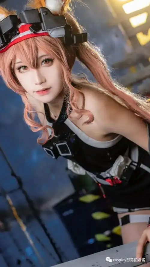 cos:明日方舟干员安洁莉娜