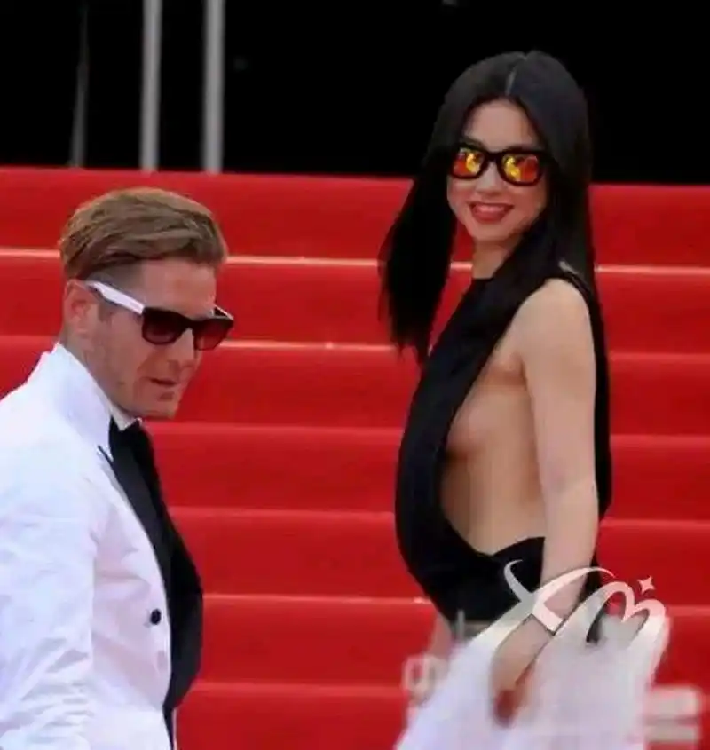 朱珠曾和尤文图斯的老板拉波·埃尔坎交往,拉波·埃尔坎可不是一般人