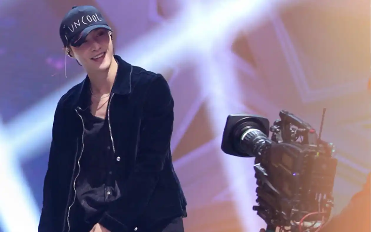 张艺兴青春有你临场被cue舞蹈solo《boom shaka laka》蓝光版