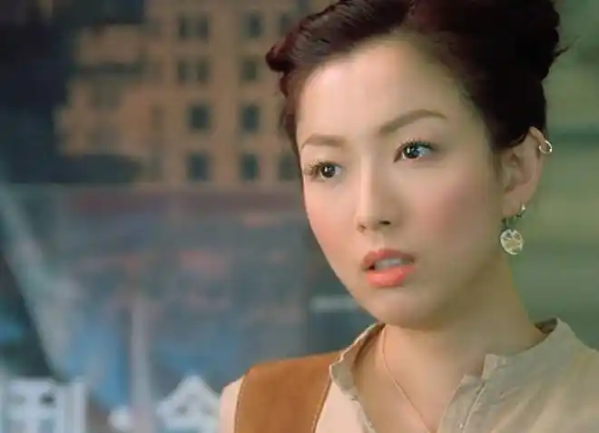 郑秀文满脸胶原蛋白的样子反而更迷人