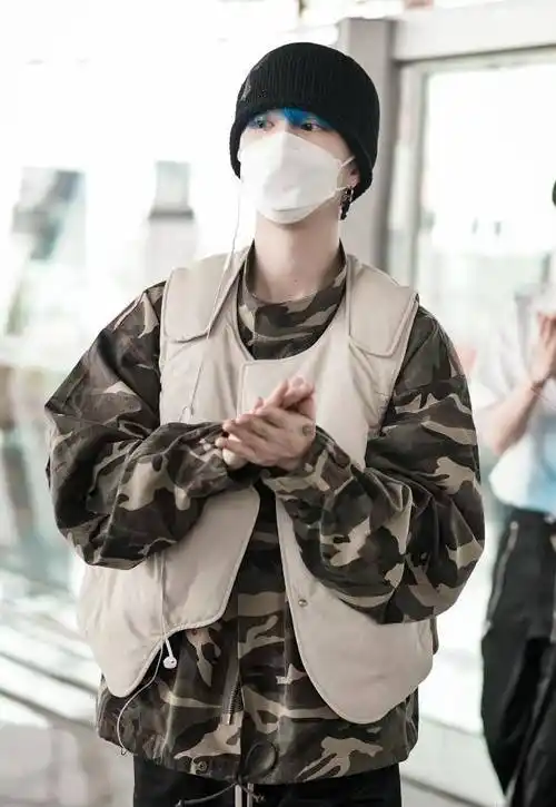 鞠婧祎浅粉,范丞丞渐变蓝,顶流专属高调发色,素人染可能会变土_明星