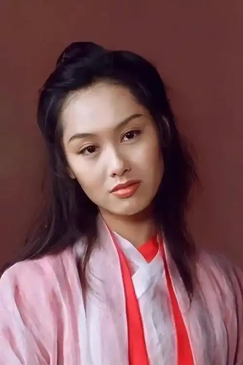 回顾52岁朱茵现状住深山残屋开97年破车活成娱乐圈李子柒