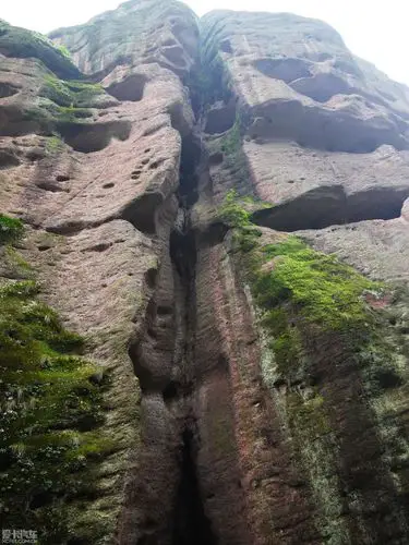江西鹰潭龙虎山----仙女岩