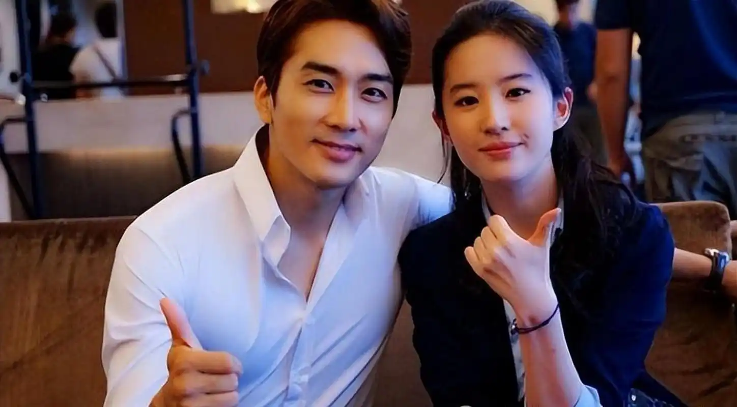 杨采钰被曝新恋情,与陈金飞恋情曾引起争议.