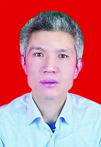 武汉船用机械有限责任公司技术中心总工艺师,高级工程师董洪林